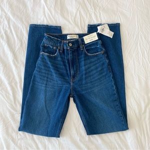 Ultra High Rise 90s Straight Jean- Abercrombie & Fitch